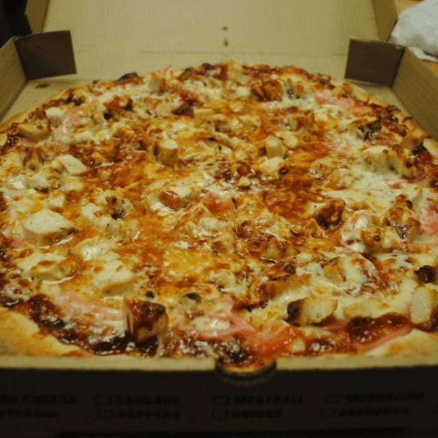 BBQ Chicken Pizza (Large).
